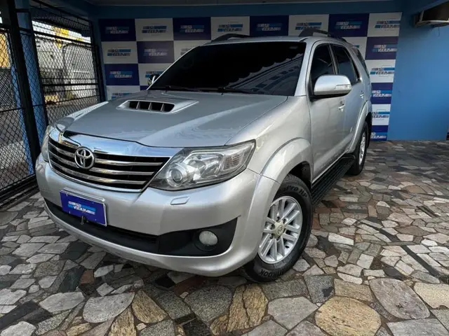 Carro Toyota Hilux Cabine Simples 2013 Hilux 4x2 2.4 (cab. simples)