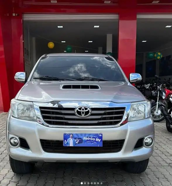 Carro Toyota Hilux Cabine Dupla 2020 Hilux 2.8 TDI SRX CD 4x4 (Aut)