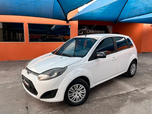 Carro Ford Fiesta Hatch 2013 Rocam 1.0 (Flex)