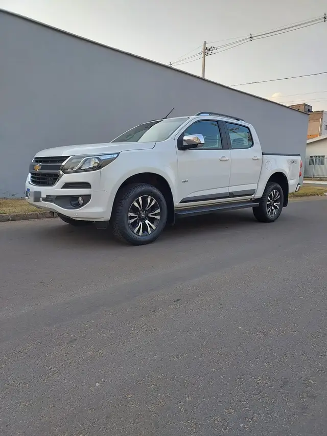 Carro Chevrolet S10 Cabine Dupla 2018 S10 2.8 CTDI LTZ 4WD (Cabine Dupla) (Aut)