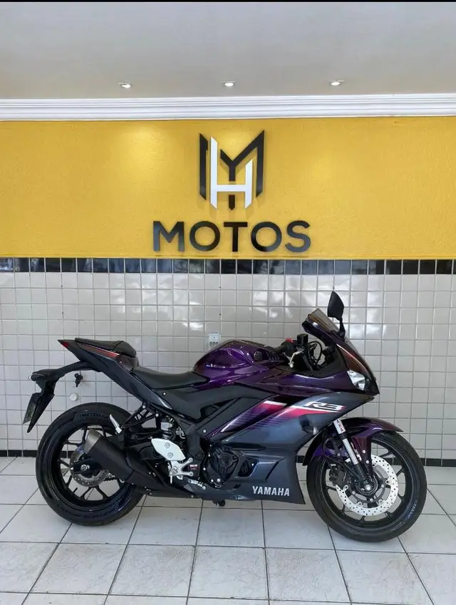 Carro Yamaha YZF R3 2024 ABS
