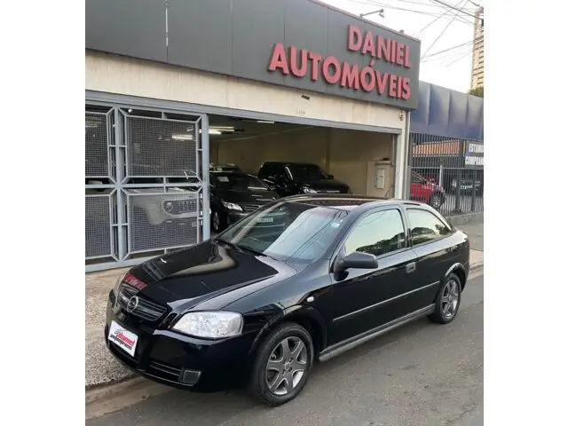 Chevrolet Astra Hatch Advantage 2.0 (Flex)