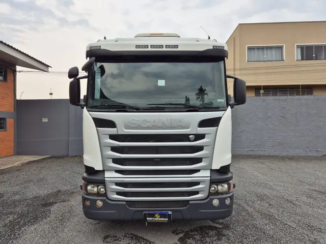 Carro Scania R 440 2015 R-440 A 6X2 2p (E5)