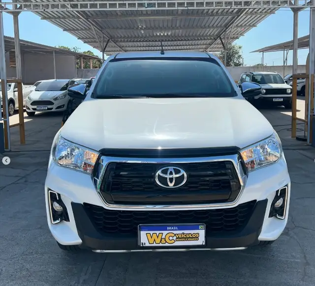 Carro Toyota Hilux Cabine Dupla 2015 Hilux 3.0 TDI 4x4 CD SRV (Aut)