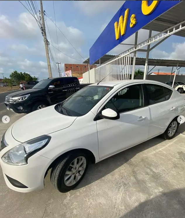 Carro Nissan Versa 2018 1.6 16V SV FlexStart CVT (Flex)