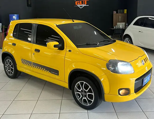 Carro Fiat Uno 2013 Sporting 1.4 8V (Flex) 4p