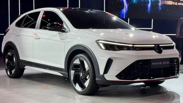 SUV compacto vai estrear assinatura icônica da marca e finalmente trará motor mais potente