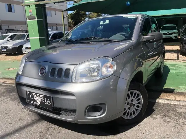 Carro Fiat Uno 2015 Vivace 1.0 8V (Flex) 4p