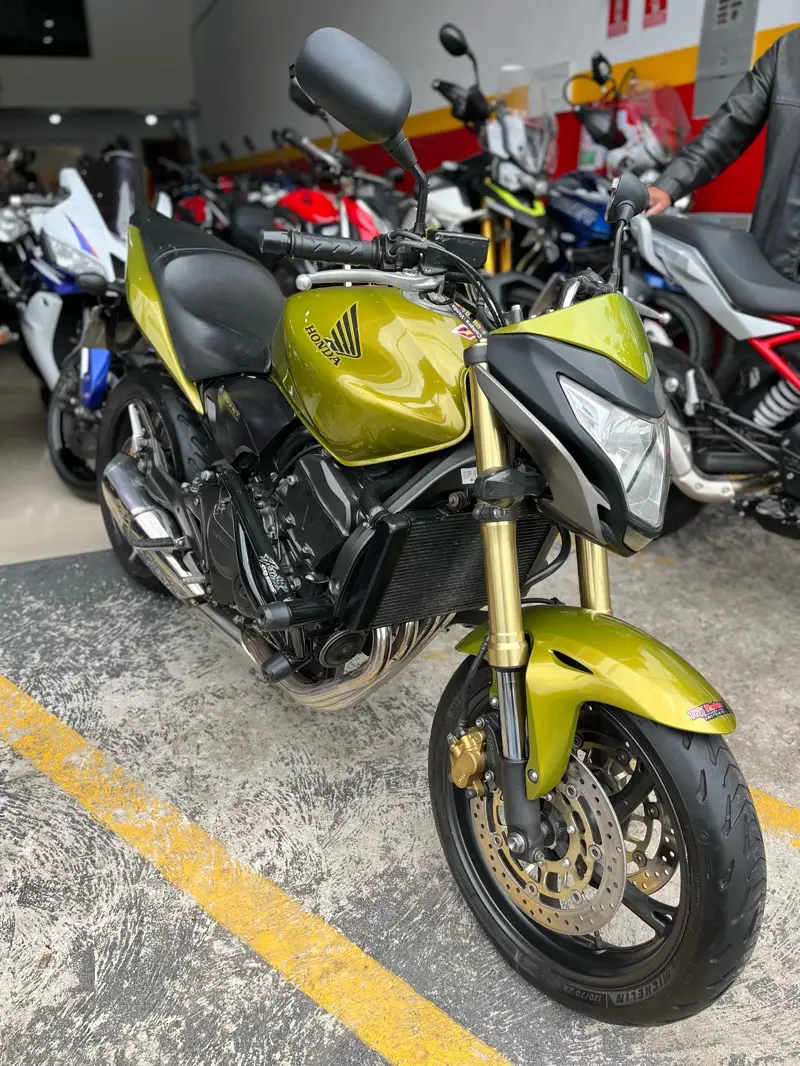 Honda Hornet (ABS)