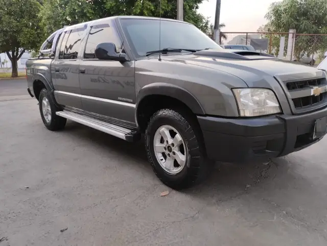 Carro Chevrolet S10 Cabine Dupla 2011 S10 Advantage 4x2 2.4 (Flex) (Cab Dupla)