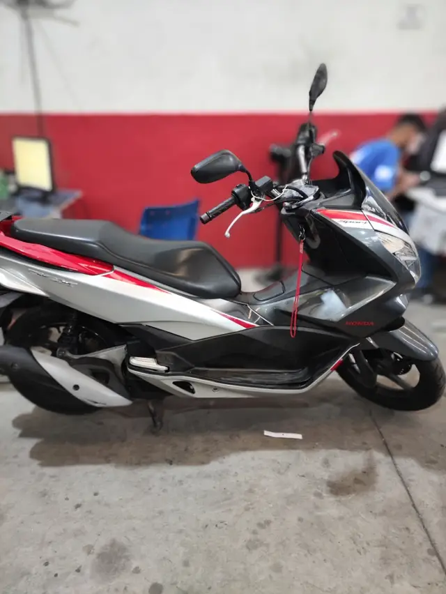 Moto Honda PCX 150 2018 Sport