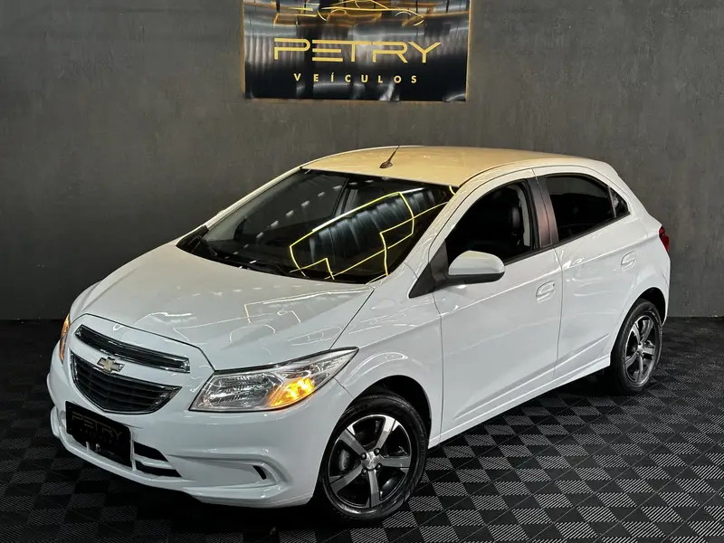 Chevrolet Onix 1.0 LT SPE/4