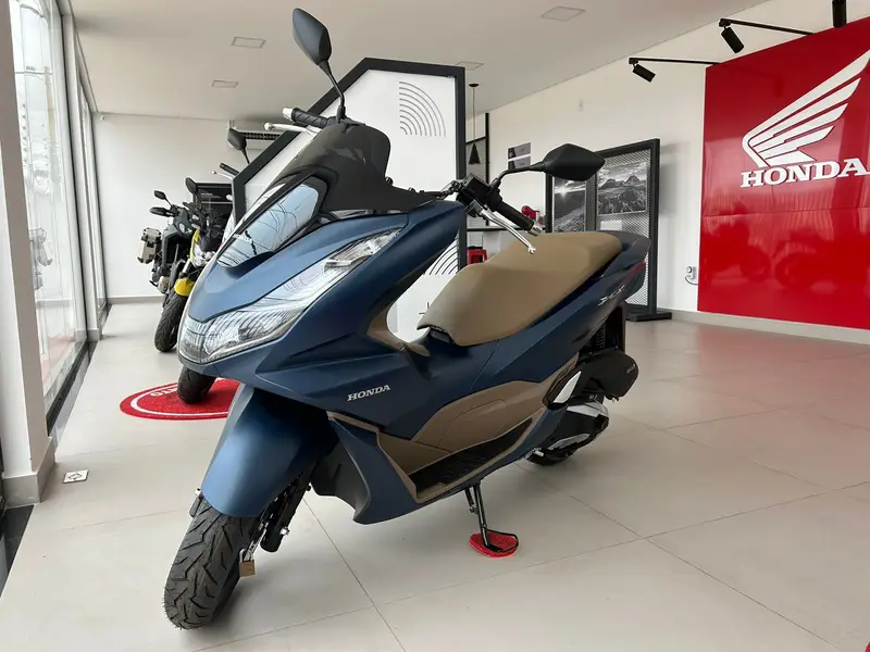 Honda PCX 160 DLX ABS