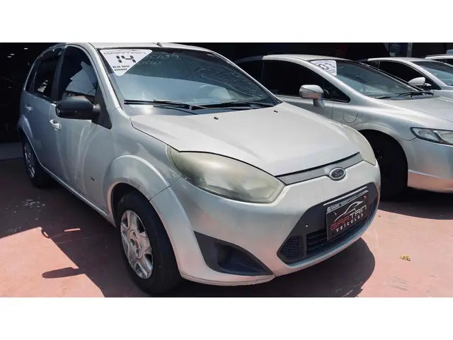 Carro Ford Fiesta Hatch 2014 SE 1.0 RoCam (Flex)