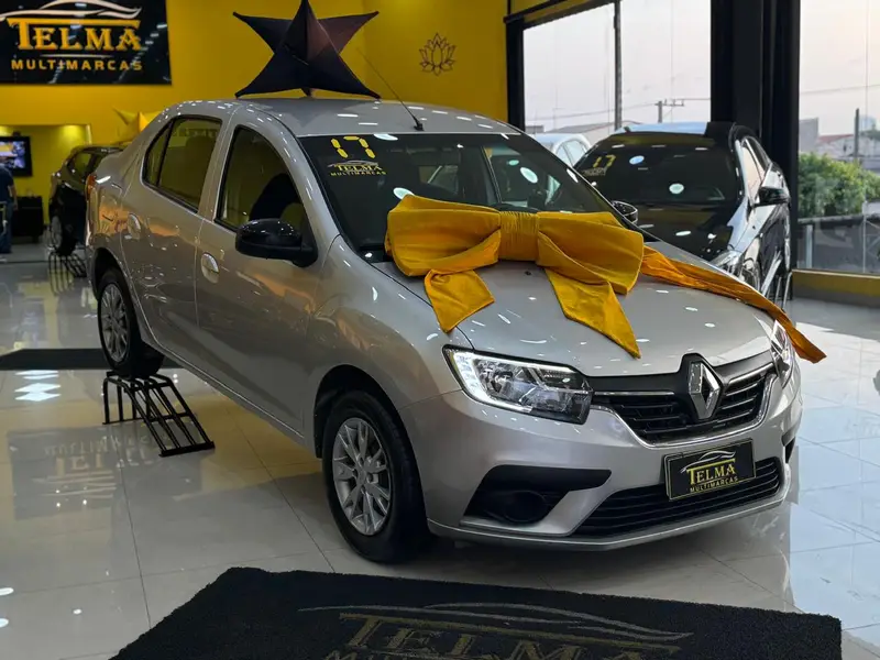 Renault Logan Authentique 1.0 16V (flex)