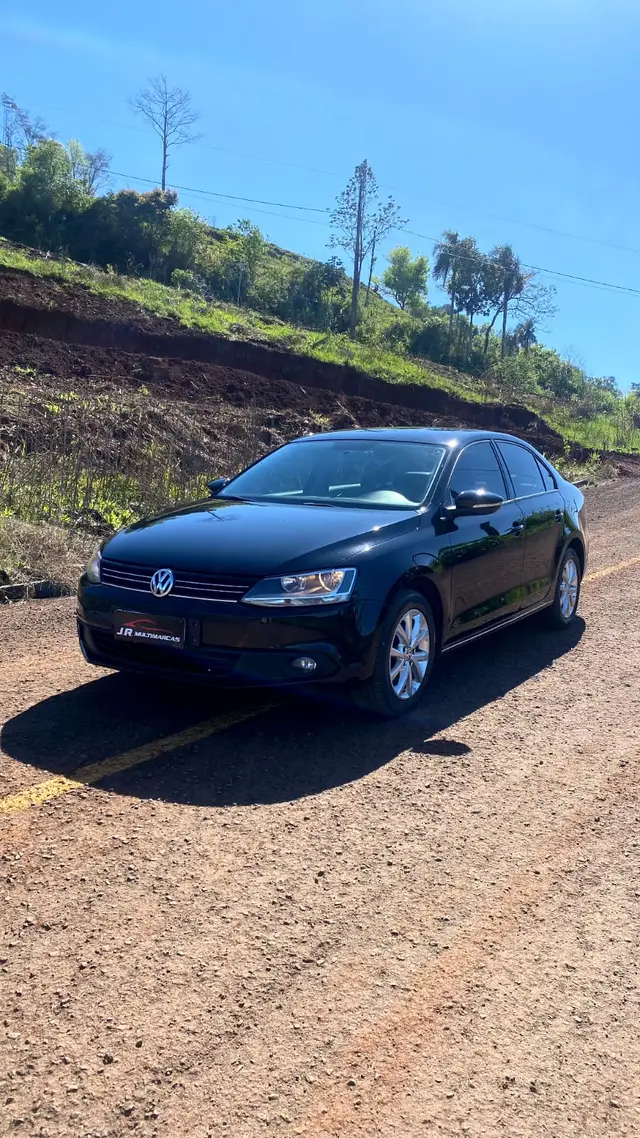 Carro Volkswagen Jetta 2013 2.0 Comfortline (Flex)