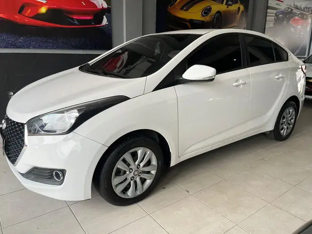 Carro Hyundai HB20S 2019 1.0 Comfort Plus (Flex)