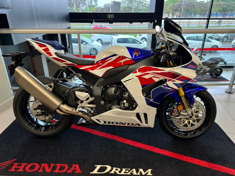 Honda CBR 1000RR-R Fireblade SP