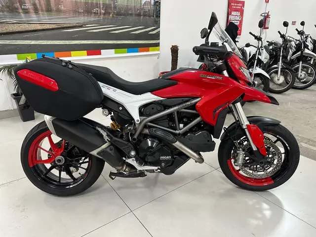 Carro Ducati Hypermotard 2016 821