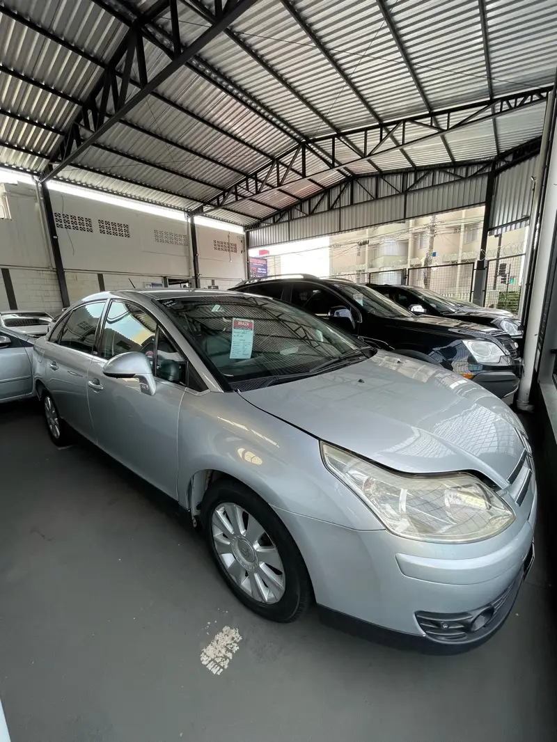Citroën C4 Pallas Exclusive 2.0 16V (aut)