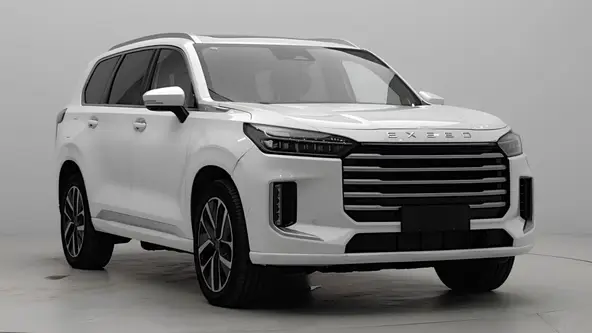 Com 2.280 kg, o SUV híbrido plug-in sai de 0 a 100 km/h em 4,2 segundos