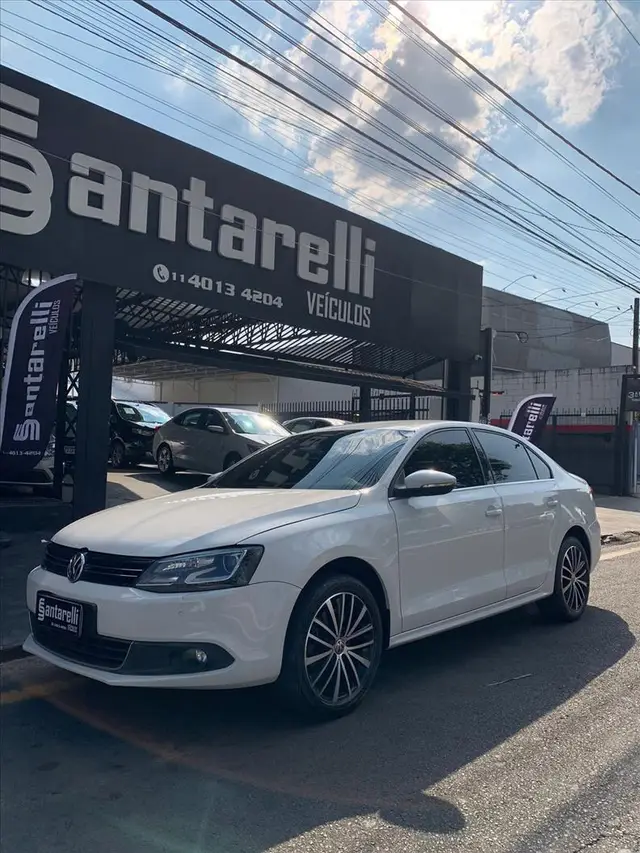 Carro Volkswagen Jetta 2013 2.0 TSI Highline DSG