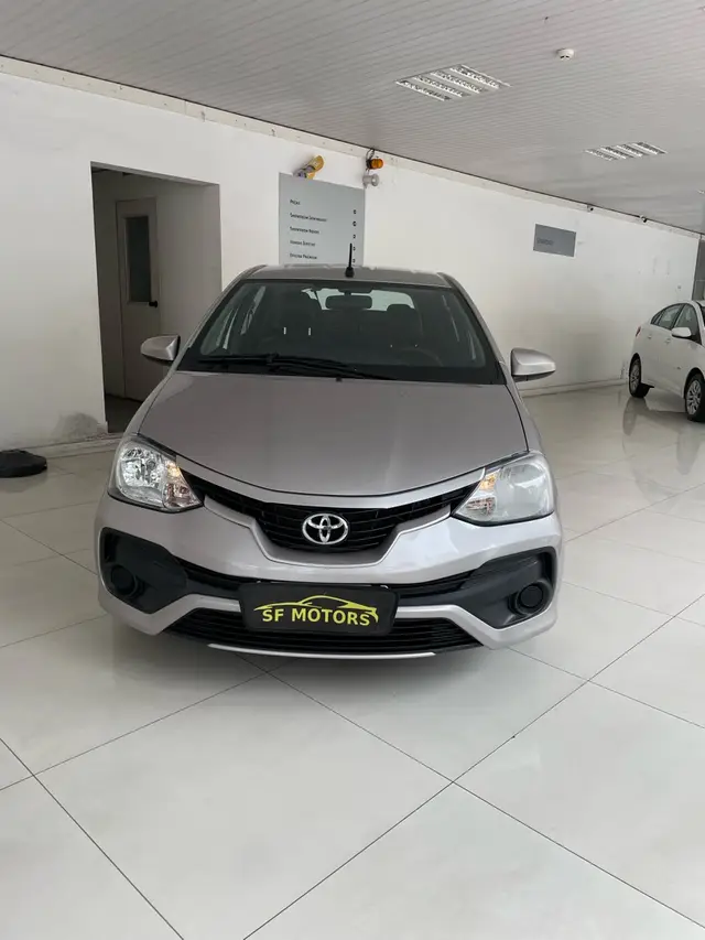 Carro Toyota Etios 2018 X 1.3 (Flex)