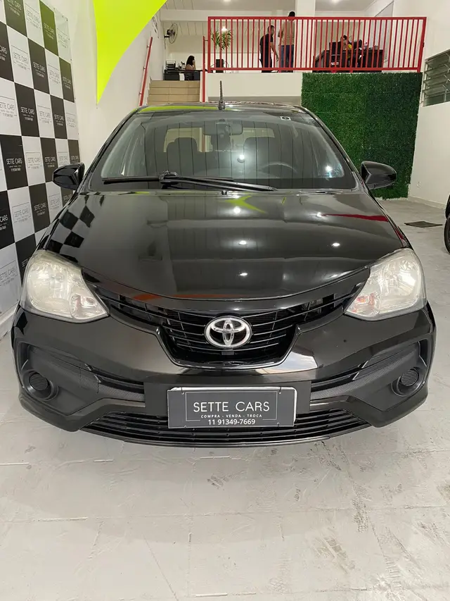 Carro Toyota Etios Sedan 2018 X 1.5 (Flex)