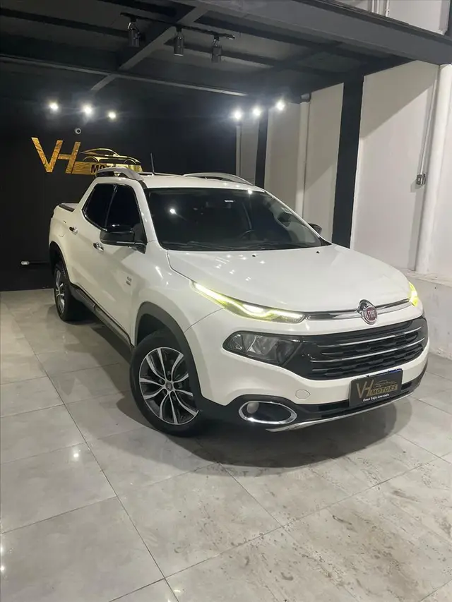 Carro Fiat Toro 2019 Volcano 2.0 diesel AT9 4x4