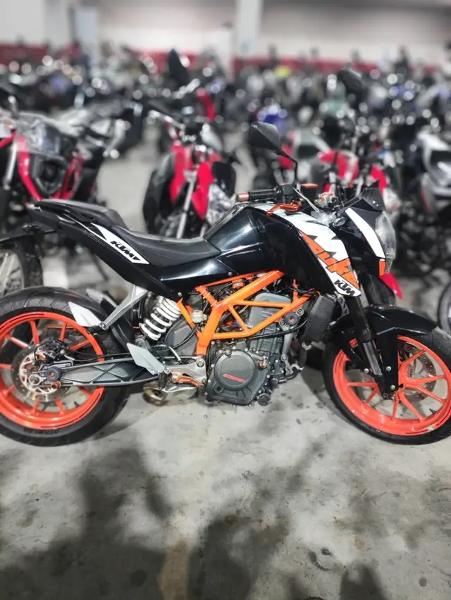 Carro KTM Duke 390 2017 390