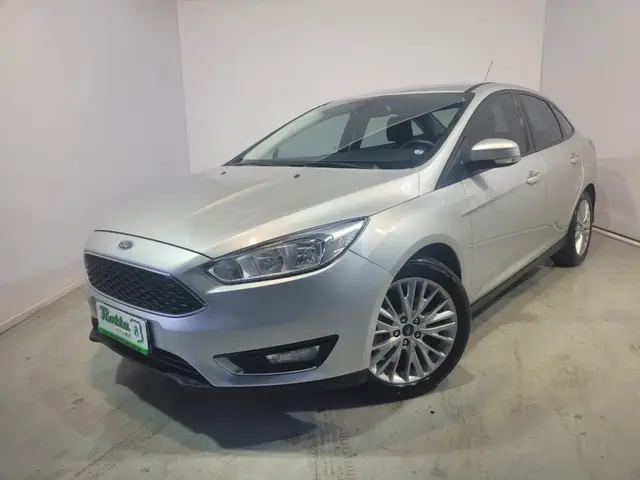 Carro Ford Focus Sedan 2016 Titanium Plus 2.0 PowerShift (Aut)