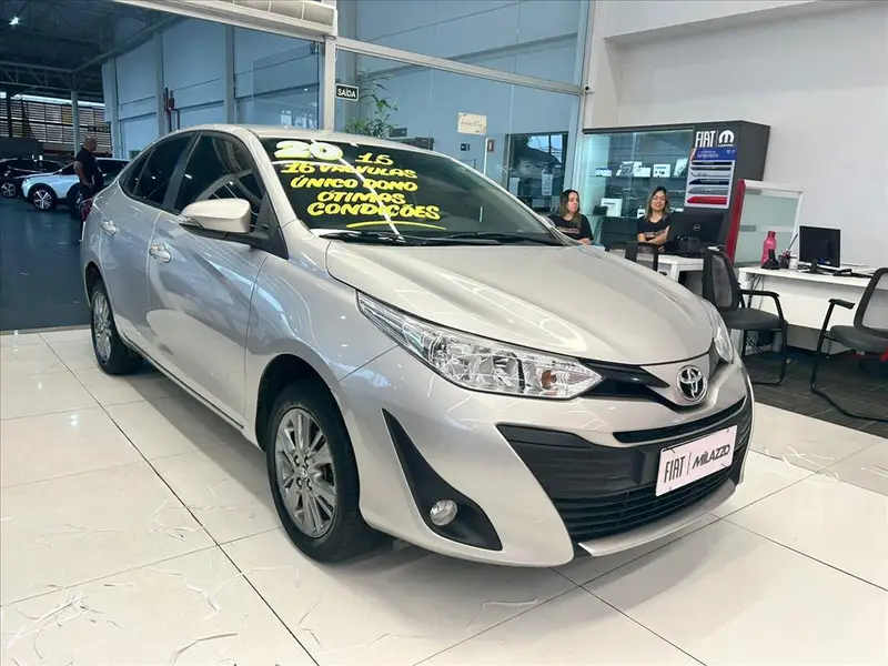 Toyota Yaris Sedan 1.5 XS CVT (Flex)