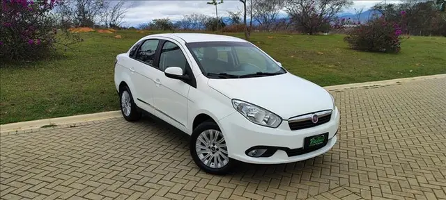 Carro Fiat Grand Siena 2015 Essence 1.6 16V (Flex)
