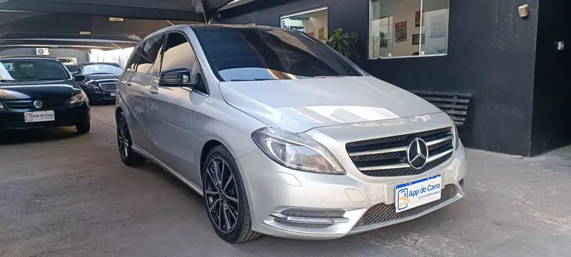 Mercedes-Benz Classe B 200 CGI 1.6 Turbo