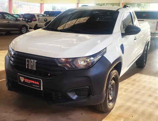 Carro Fiat Strada 2023 Endurance 1.4 Cabine Plus (Flex)