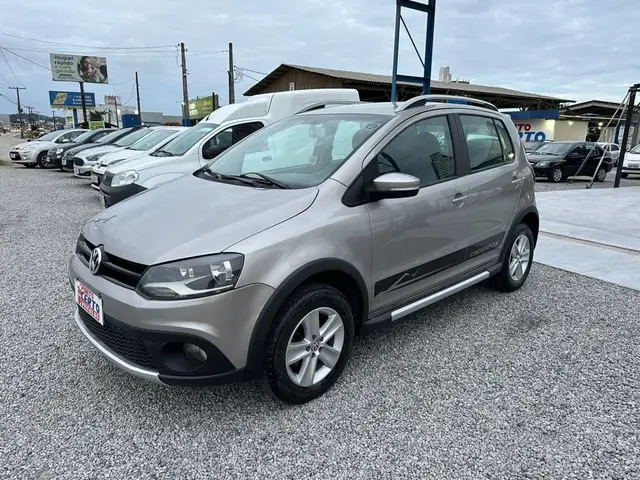 Carro Volkswagen CrossFox 2011 1.6 (Flex)