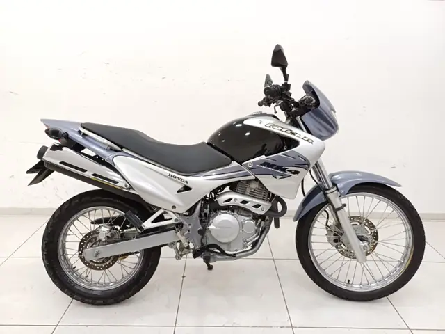 Carro Honda NX 4 Falcon 2007 400