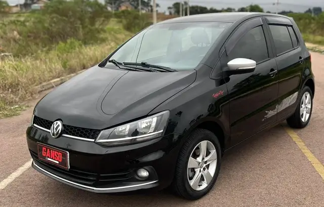 Carro Volkswagen Fox 2016 1.6 MSI Rock in Rio (Flex)