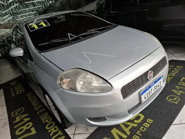 Carro Fiat Punto 2011 Attractive 1.4 (Flex)