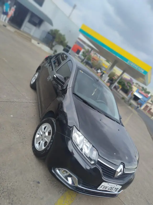 Carro Renault Logan 2015 Dynamique 1.6 8V