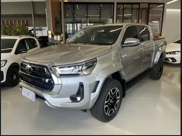 Carro Toyota Hilux Cabine Dupla 2024 SR 4x4 2.8 Diesel