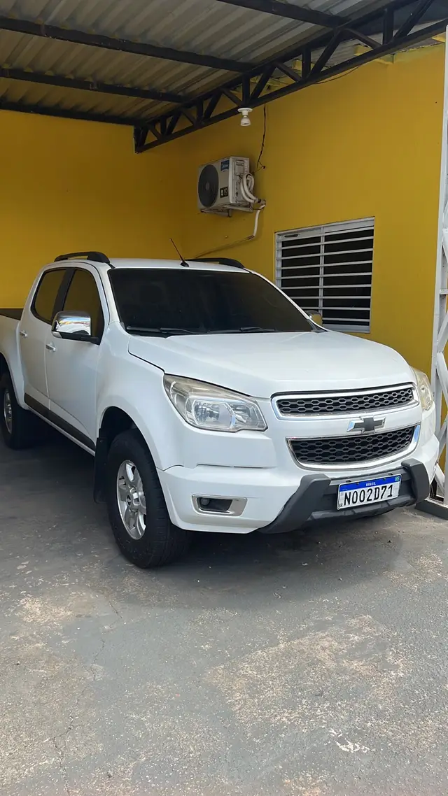 Carro Chevrolet S10 Cabine Dupla 2014 S10 2.4 LT 4x2 (Cab Dupla) (Flex)