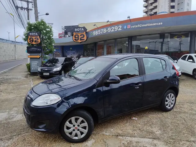 Carro Fiat Palio 2013 Attractive 1.4 8V (Flex)
