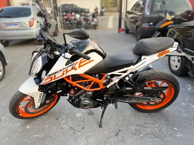 Carro KTM Duke 390 2020 390