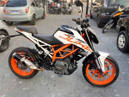 Duke 390 390
