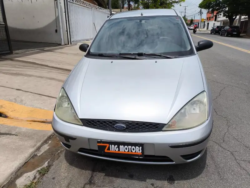 Ford Focus Hatch GL 1.6 8V