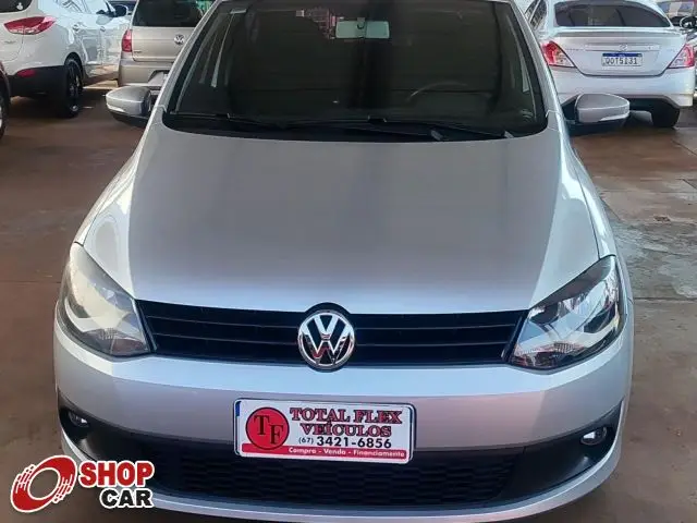 Carro Volkswagen Fox 2014 1.0 TEC (Flex) 2p