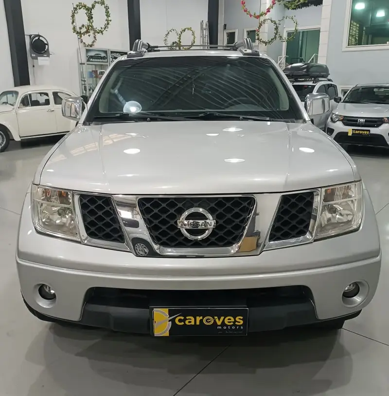 Nissan Frontier LE 4x4 2.5 16V (cab. dupla) (aut)