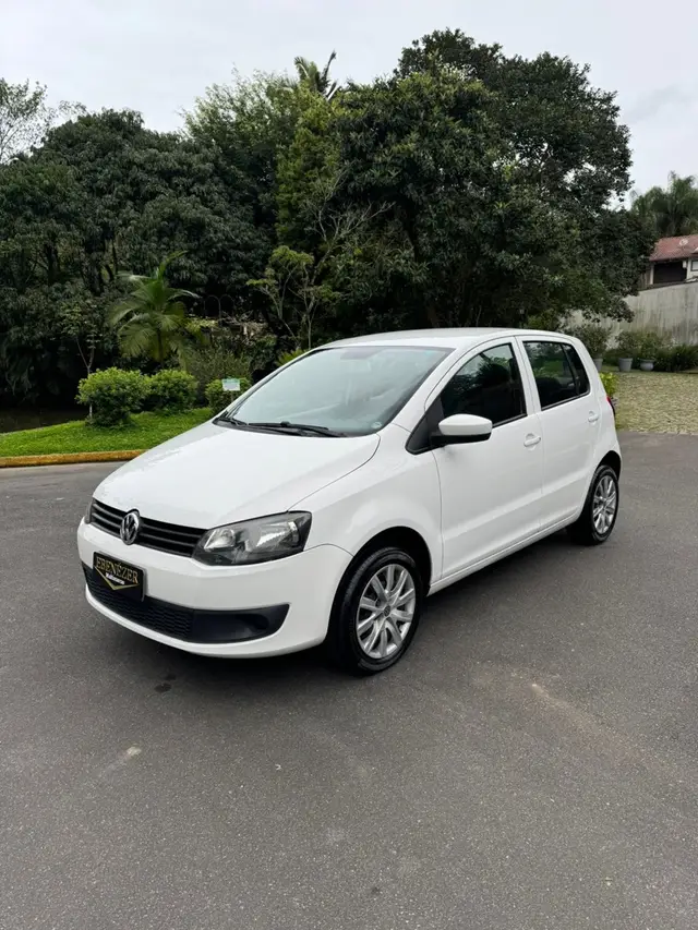 Carro Volkswagen Fox 2013 1.6 VHT (Flex)