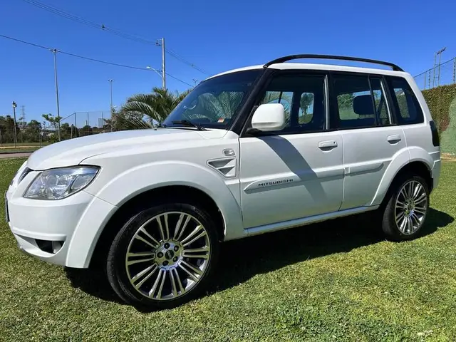 Carro Mitsubishi Pajero TR4 2012 2.0 16V 4x2 (Flex)